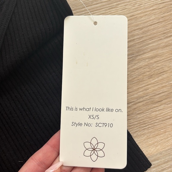 NWT Aura Black Crop Top - Picture 4 of 4